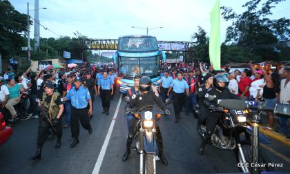 Presidente Daniel y Compañera Rosario en 37 Aniversario del Repliegue a Masaya