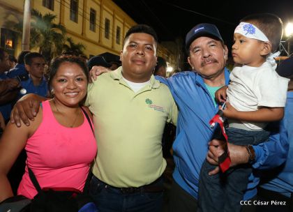 Presidente Daniel y Compañera Rosario en 37 Aniversario del Repliegue a Masaya