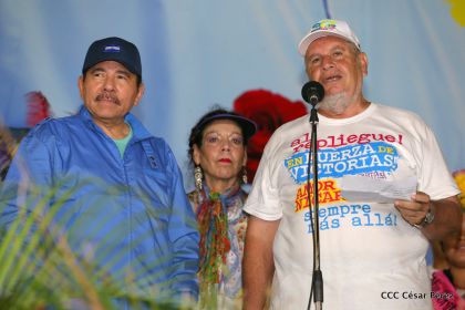 Presidente Daniel y Compañera Rosario en 37 Aniversario del Repliegue a Masaya