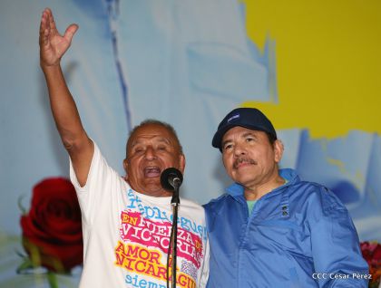 Presidente Daniel y Compañera Rosario en 37 Aniversario del Repliegue a Masaya