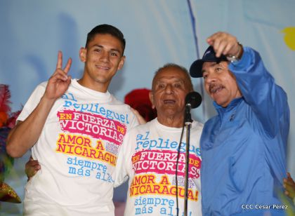 Presidente Daniel y Compañera Rosario en 37 Aniversario del Repliegue a Masaya