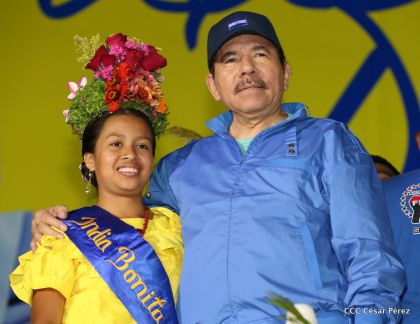 Presidente Daniel y Compañera Rosario en 37 Aniversario del Repliegue a Masaya