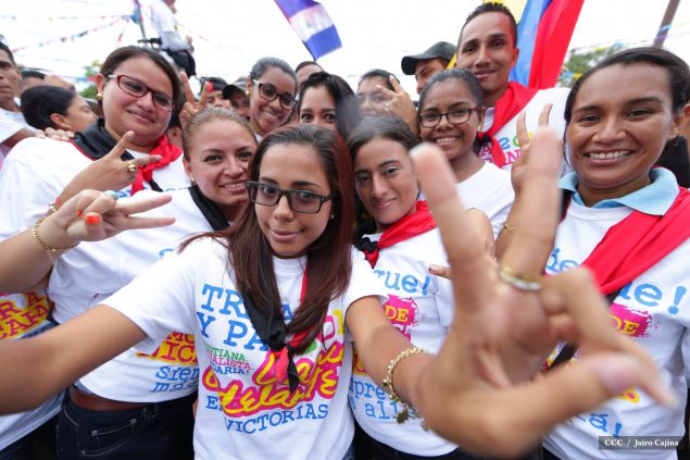 Presidente Daniel y Compañera Rosario en 37 Aniversario del Repliegue a Masaya