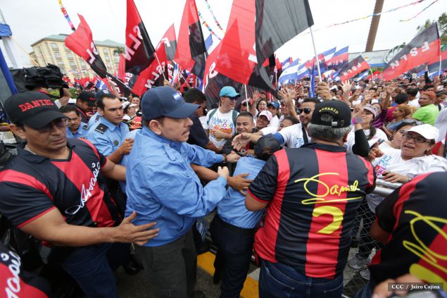 Presidente Daniel y Compañera Rosario en 37 Aniversario del Repliegue a Masaya