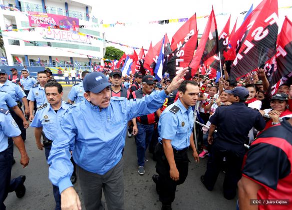 Presidente Daniel y Compañera Rosario en 37 Aniversario del Repliegue a Masaya