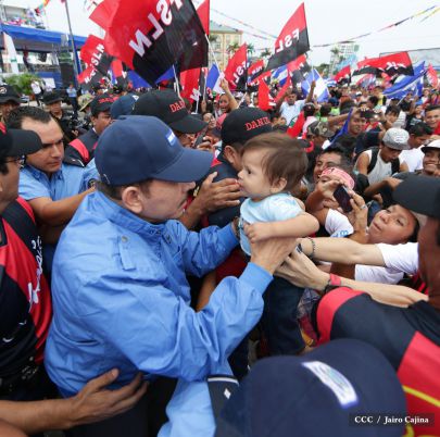 Presidente Daniel y Compañera Rosario en 37 Aniversario del Repliegue a Masaya