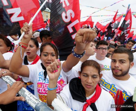 Presidente Daniel y Compañera Rosario en 37 Aniversario del Repliegue a Masaya