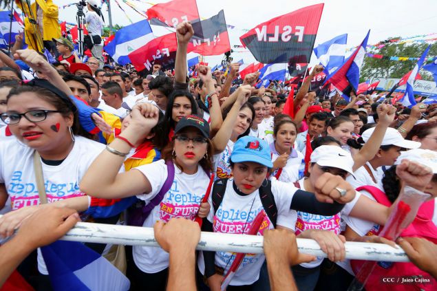 Presidente Daniel y Compañera Rosario en 37 Aniversario del Repliegue a Masaya