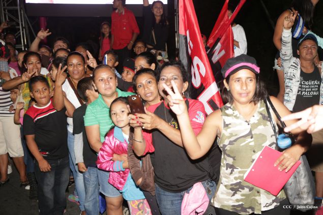 Presidente Daniel y Compañera Rosario en 37 Aniversario del Repliegue a Masaya