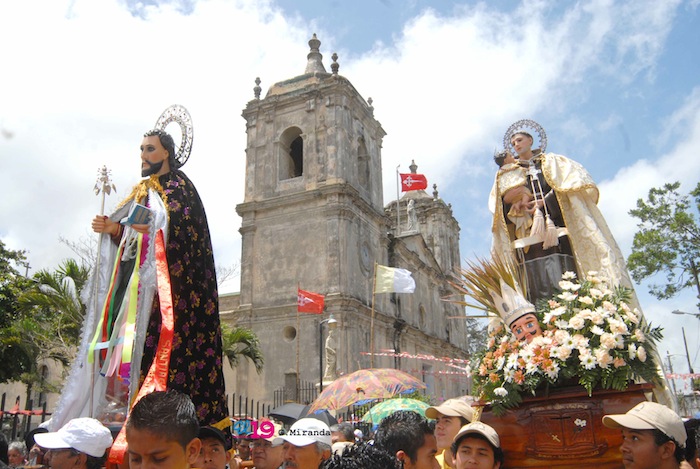 Tope de Santos en Carazo
