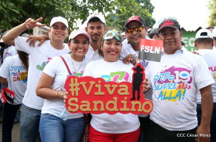 Juventud, Adelante con Daniel!