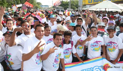 Juventud, Adelante con Daniel!