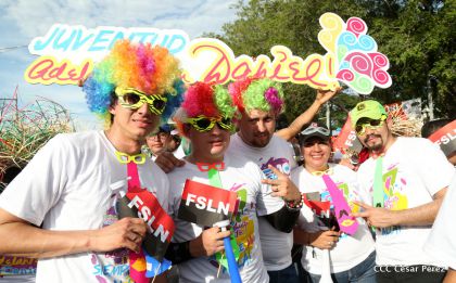 Juventud, Adelante con Daniel!