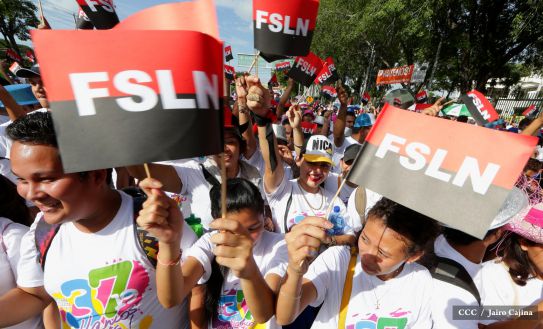 Juventud, Adelante con Daniel!