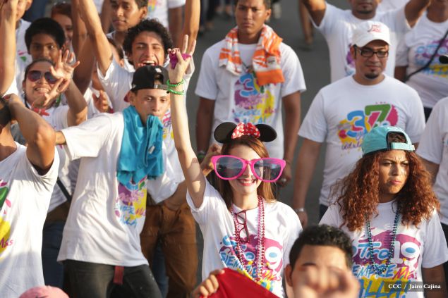 Juventud, Adelante con Daniel!