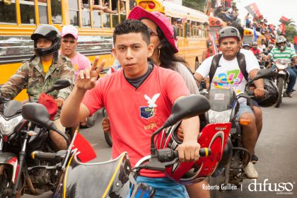 Caravanas de la Victoria para celebrar el 19 de Julio