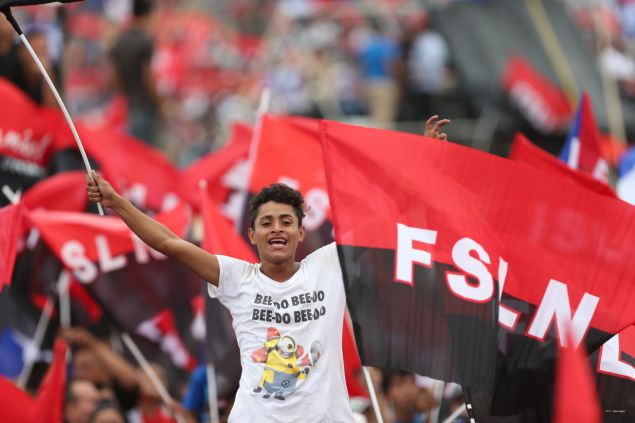 Daniel y Rosario celebran el 37 Aniversario de la Revolución Popular Sandinista