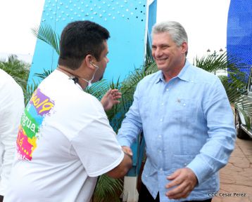 Daniel y Rosario celebran el 37 Aniversario de la Revolución Popular Sandinista