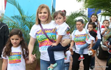 Daniel y Rosario celebran el 37 Aniversario de la Revolución Popular Sandinista