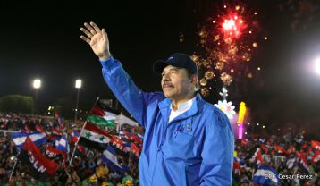 Daniel y Rosario celebran el 37 Aniversario de la Revolución Popular Sandinista