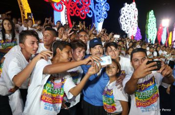 Daniel y Rosario celebran el 37 Aniversario de la Revolución Popular Sandinista