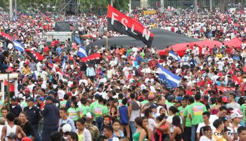 Daniel y Rosario celebran el 37 Aniversario de la Revolución Popular Sandinista