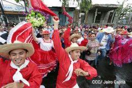 Managuas celebran la popular Roza del Camino