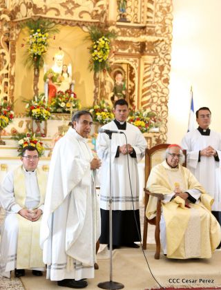 Cardenal Brenes oficia Misa en honor a Santa Ana