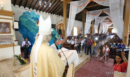 Cardenal Brenes oficia Misa en honor a Santa Ana