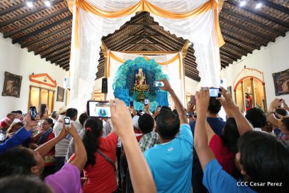 Cardenal Brenes oficia Misa en honor a Santa Ana