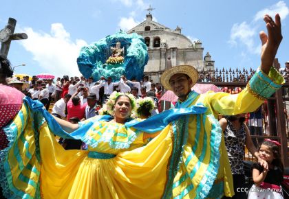 Cardenal Brenes oficia Misa en honor a Santa Ana