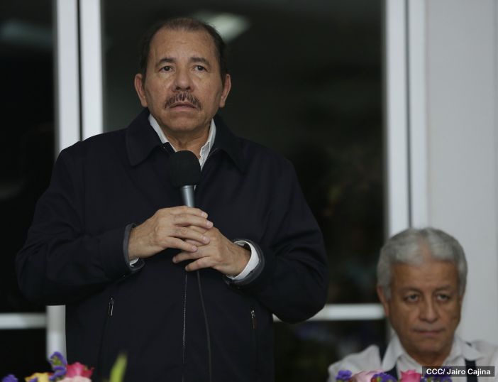 Presidente Daniel abandera a atletas nicaragüenses que participarán en Juegos Olímpicos y Paralímpicos Río 2016