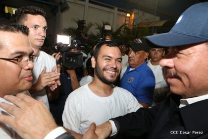 Daniel y Rosario, fórmula presidencial del Frente Sandinista y la Alianza Unida, Nicaragua Triunfa