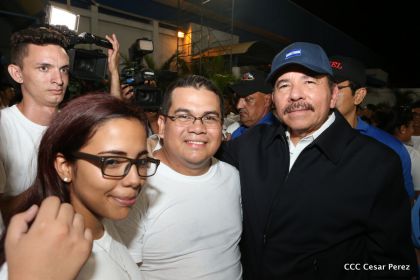 Daniel y Rosario, fórmula presidencial del Frente Sandinista y la Alianza Unida, Nicaragua Triunfa