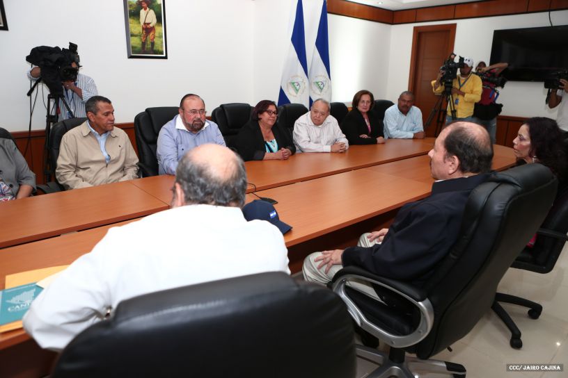 Daniel y Rosario, fórmula presidencial del Frente Sandinista y la Alianza Unida, Nicaragua Triunfa