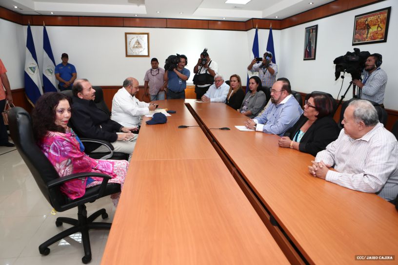 Daniel y Rosario, fórmula presidencial del Frente Sandinista y la Alianza Unida, Nicaragua Triunfa