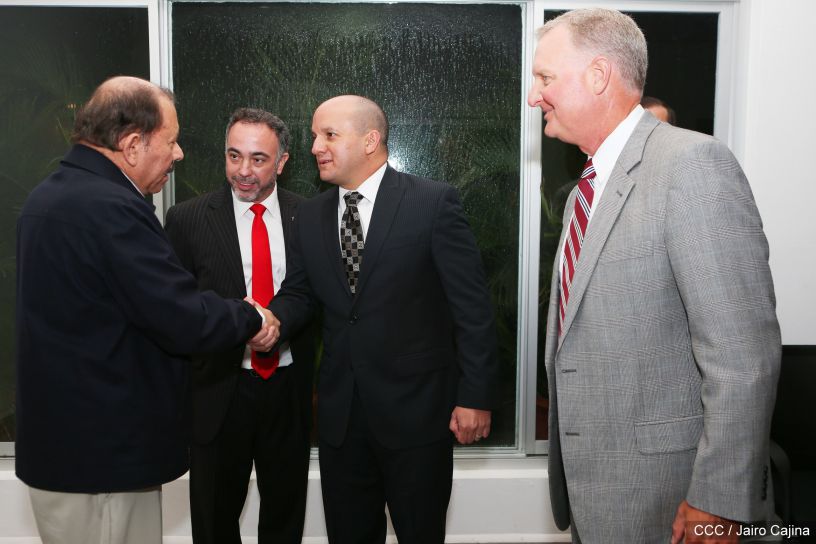 Presidente Daniel se reúne con miembros de Cargill y AMCHAM