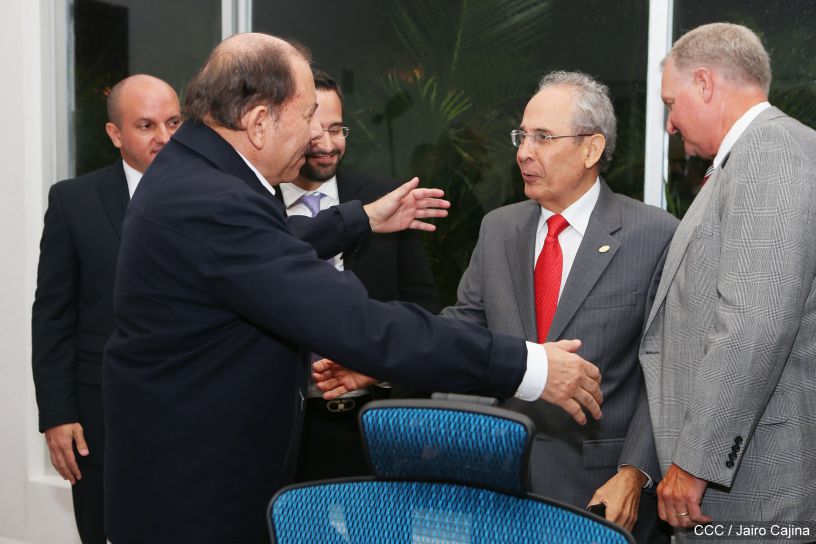Presidente Daniel se reúne con miembros de Cargill y AMCHAM