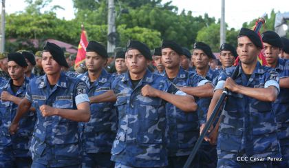 Daniel y Rosario participan del 36 Aniversario de la Fuerza Naval