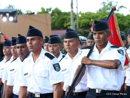 Daniel y Rosario participan del 36 Aniversario de la Fuerza Naval