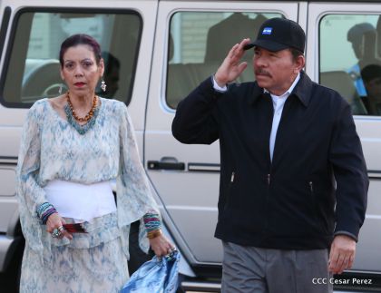 Daniel y Rosario participan del 36 Aniversario de la Fuerza Naval