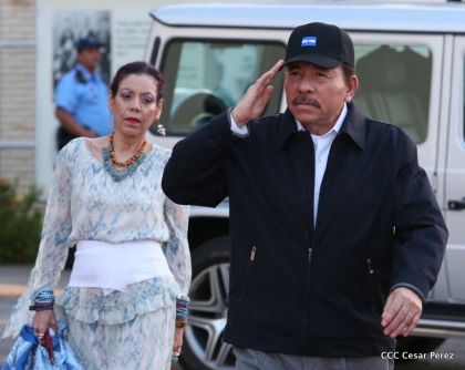 Daniel y Rosario participan del 36 Aniversario de la Fuerza Naval