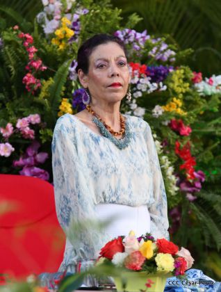 Daniel y Rosario participan del 36 Aniversario de la Fuerza Naval