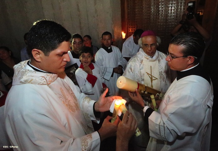 Misa Pascual en Catedral de Managua