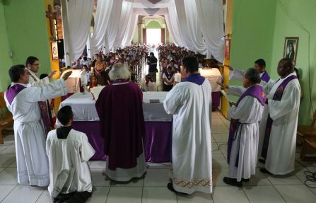 Ofician misa por el V Aniversario de la partida hacia la eternidad del padre Pupiro