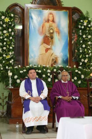 Ofician misa por el V Aniversario de la partida hacia la eternidad del padre Pupiro