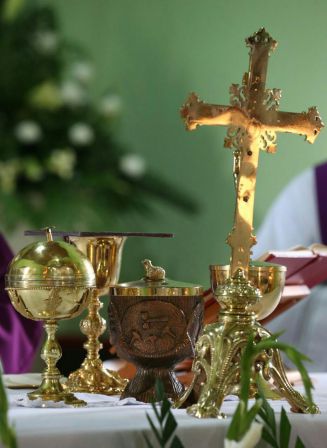 Ofician misa por el V Aniversario de la partida hacia la eternidad del padre Pupiro