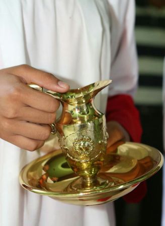 Ofician misa por el V Aniversario de la partida hacia la eternidad del padre Pupiro