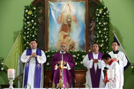 Ofician misa por el V Aniversario de la partida hacia la eternidad del padre Pupiro