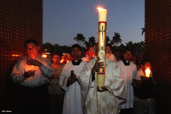 Misa Pascual en Catedral de Managua